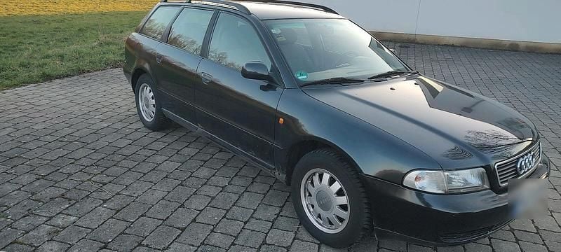Gebraucht Audi A4 125 PS (91 kW) 1997 Schwarz Kombi