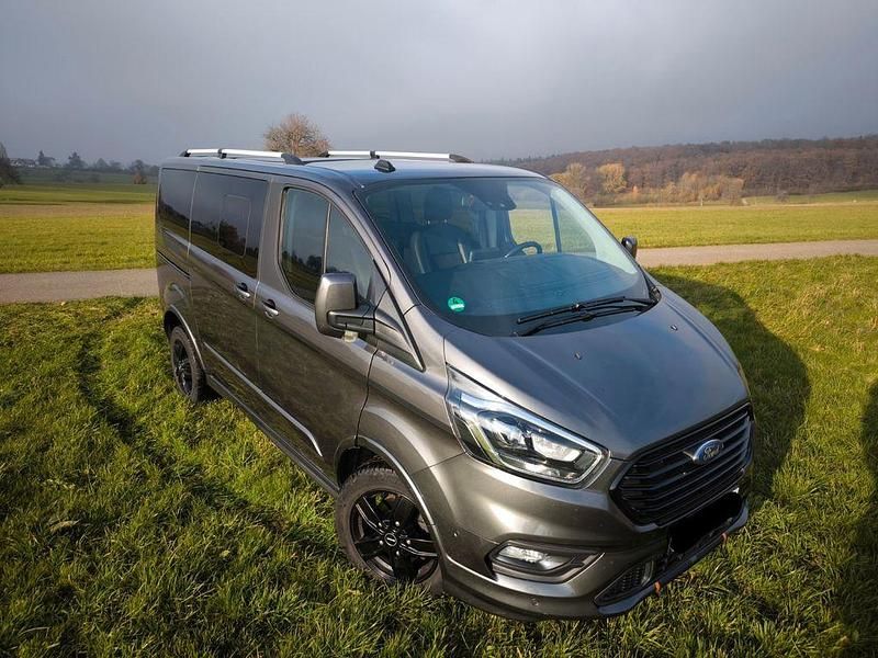 Gebraucht Ford Tourneo Titanium 185 PS (136 kW) 2021 Grau Van / Kleinbus