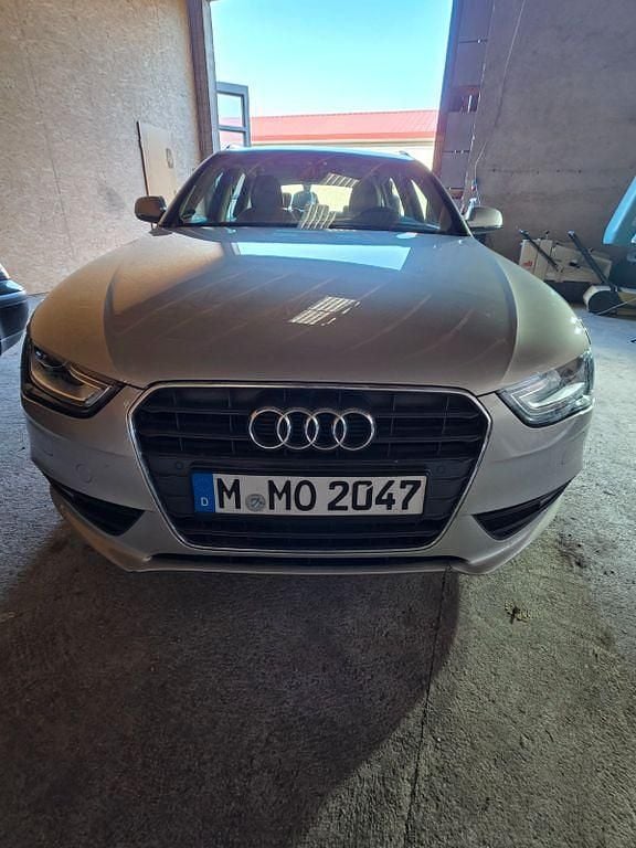 Usata Audi A4 Ambition 170 CV (125 kW) 2012 Oro Station wagon