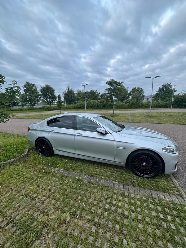 Gebraucht BMW 535 Luxury Line 313 PS (230 kW) 2016 Silber Limousine