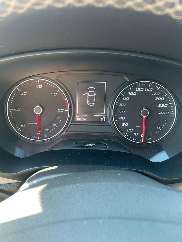 Usata Seat Leon 115 CV (84 kW) 2017 Bianco Berlina