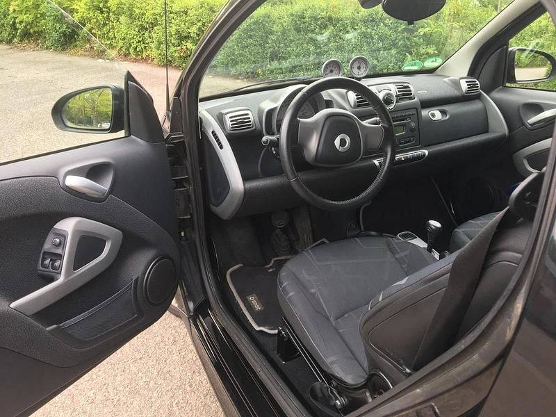 Schwarz Gebraucht 2009 Smart ForTwo Coupé Passion Kleinwagen | 3.499 € (Guter Preis) - Bild 1/4