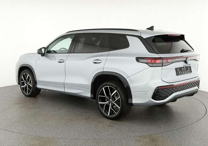 Neu VW Tayron R-line 193 PS (141 kW) 2025 Oyster silber metallic SUV
