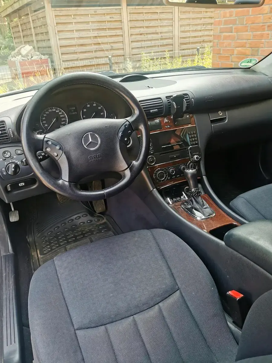 Gebraucht Mercedes C200 163 PS (119 kW) 2004 Silber Limousine