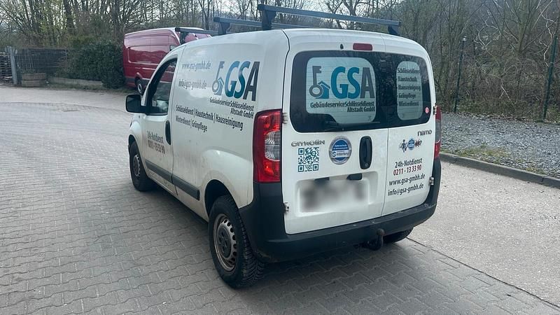 Gebraucht Citroën Nemo 74 PS (54 kW) 2010 Weiß Van / Kleinbus