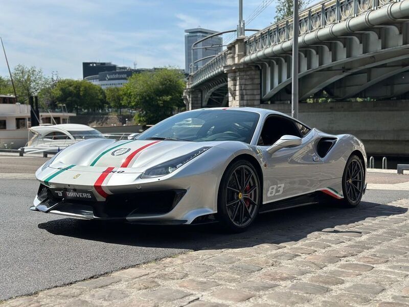 Silber Gebraucht 2019 Ferrari 488 | 699.000 € - Bild 1/4