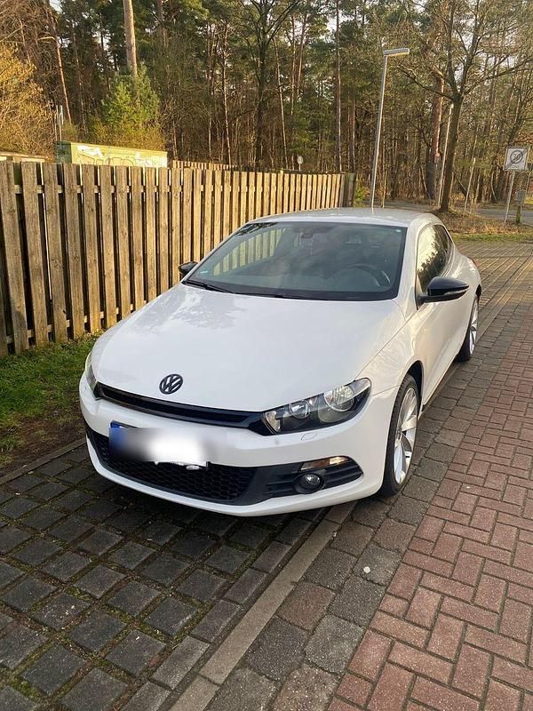 Weiß Gebraucht 2010 VW Scirocco Coupé | 7.900 € (Fairer Preis) - Bild 1/4