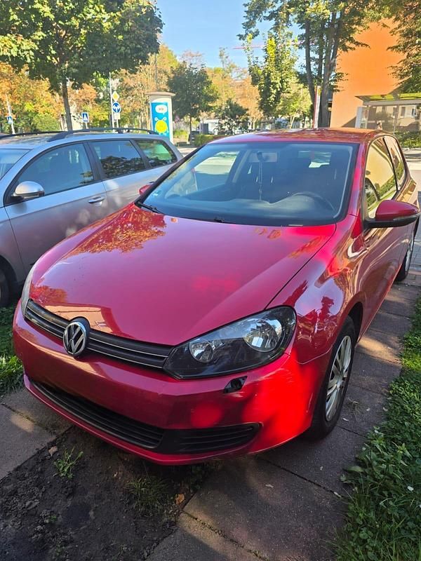 Rot Gebraucht 2009 VW Golf VI Limousine | 3.500 € (Fairer Preis) - Bild 1/4