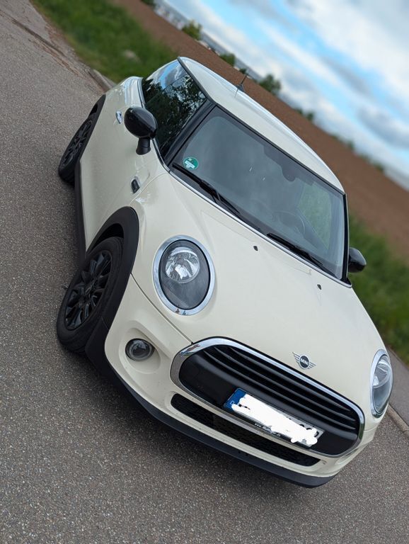 Weiß Gebraucht 2020 Mini ONE Kleinwagen | 13.400 € (Guter Preis) - Bild 1/4