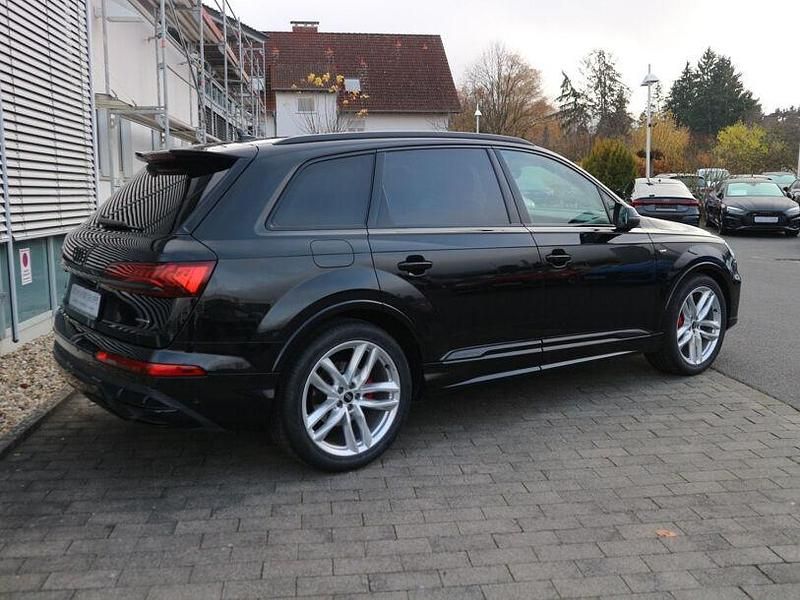 Gebraucht Audi Q7 S-Line 286 PS (210 kW) 2022 Mythosschwarz metallic SUV
