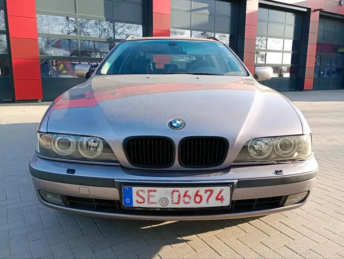 Gebraucht BMW 530 Shadowline 184 PS (135 kW) 2000 Grau Kombi