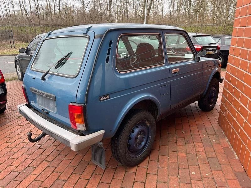 Gebraucht Lada niva 82 PS (60 kW) 2008 Blau SUV