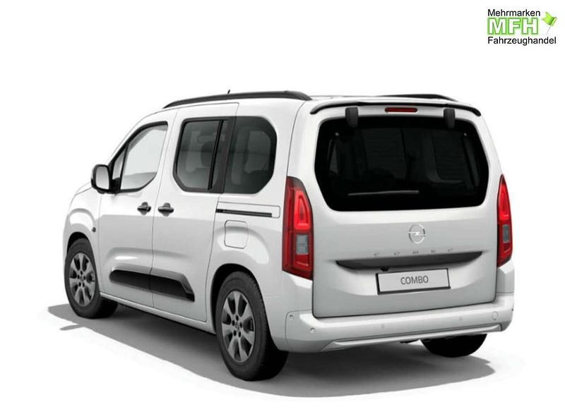 Nowe Opel Combo 131 KM (96 kW) 2026 Biały Minivan
