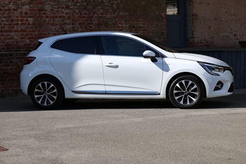 Gebraucht Renault Clio IV Intens 101 PS (74 kW) 2019 Weiß Kleinwagen