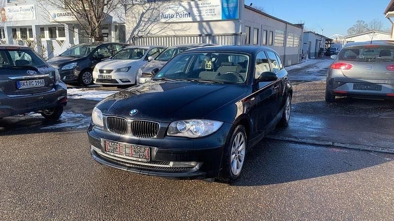 Schwarz Gebraucht 2009 BMW 116 Advantage Kleinwagen | 2.500 € (Guter Preis) - Bild 1/4