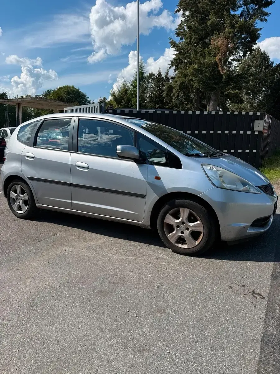 Occasion Honda Jazz 90 ch (66 kW) 2011 Argent Citadine