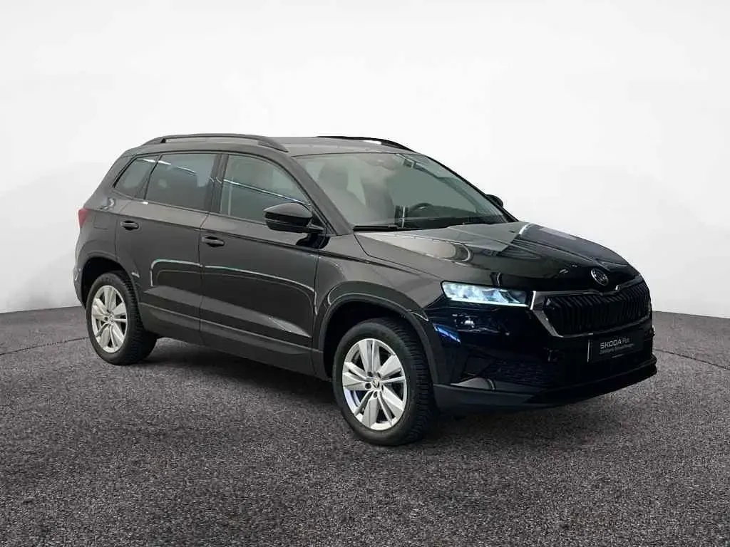 Gebraucht Skoda Karoq Selection 150 PS (110 kW) 2024 Schwarzmagic perleffekt SUV