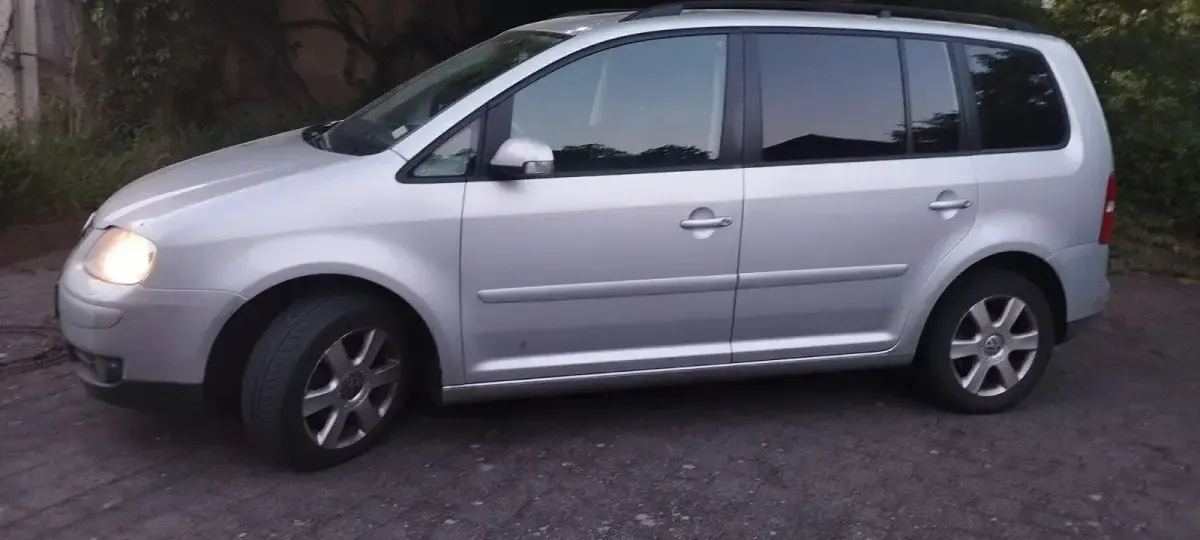 Gebraucht VW Touran 140 PS (102 kW) 2006 Silber Van / Kleinbus