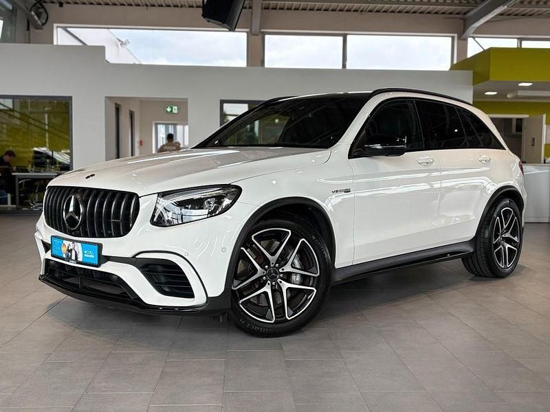 Polarweiss Gebraucht 2018 Mercedes GLC63 AMG AMG SUV | 55.995 € (Etwas zu teuer) - Bild 1/4