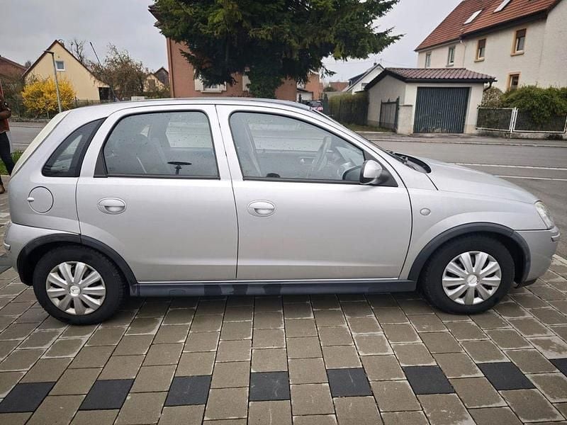Second-hand Opel Corsa 80 CP (58 kW) 2006 Argintiu Hatchback