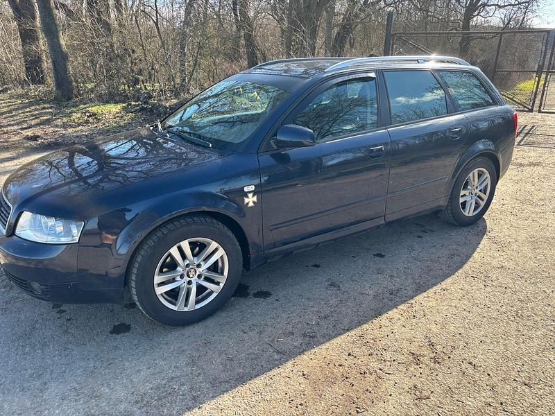 Usata Audi A4 131 CV (96 kW) 2004 Blu Station wagon