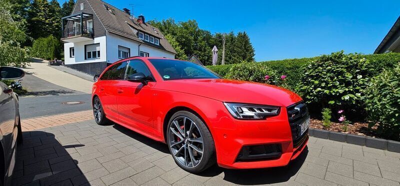 Rot Gebraucht 2018 Audi S4 Ambiente Kombi | 38.999 € (Teuer) - Bild 1/4