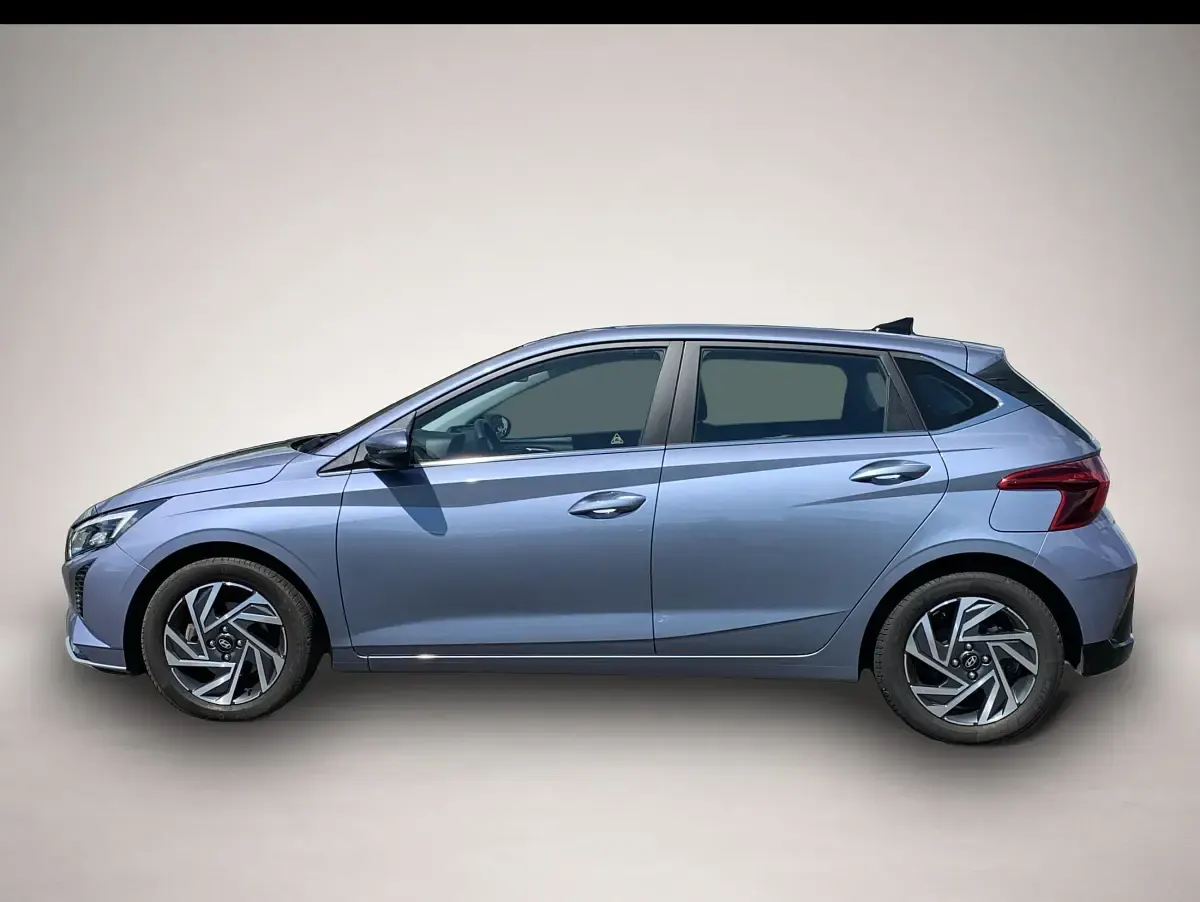 Gebraucht Hyundai i20 101 PS (74 kW) 2024 Blau Kleinwagen