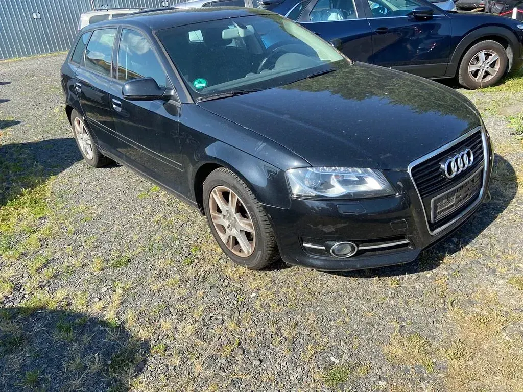 Gebraucht Audi A3 Ambition 105 PS (77 kW) 2012 Schwarz Kleinwagen