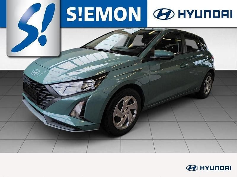 Gebraucht Hyundai i20 Select 79 PS (58 kW) 2025 Grün Limousine