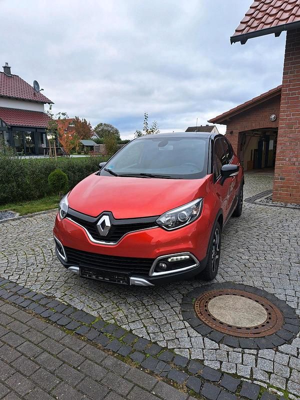 Rot Gebraucht 2016 Renault Captur SUV | 9.200 € (Guter Preis) - Bild 1/4