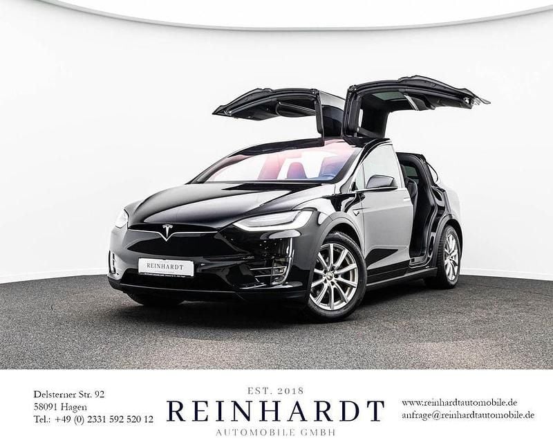 Second-hand Tesla Model X 311 kW (423 CP) 2017 Negru SUV