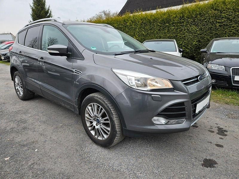 Gebraucht Ford Kuga Titanium 163 PS (119 kW) 2013 Grau SUV