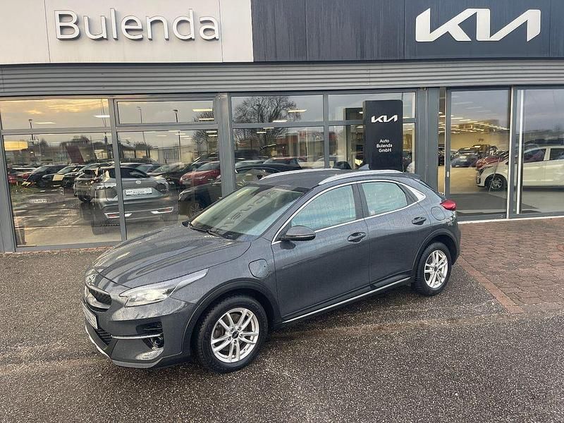Grau Gebraucht 2020 Kia XCeed SUV | 17.970 € (Etwas zu teuer) - Bild 1/4