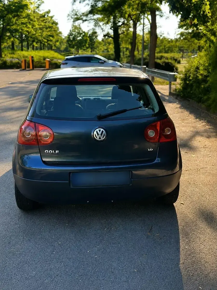 Gebraucht VW Golf V 102 PS (75 kW) 2007 Blau Kleinwagen