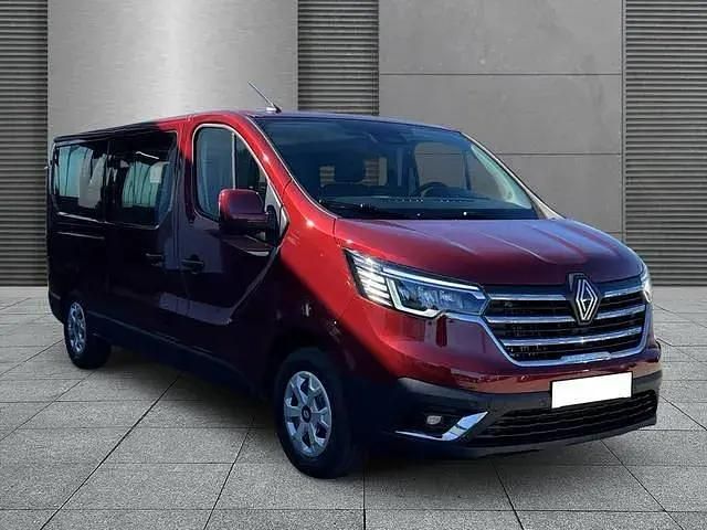 Ny Renault Trafic 2026 Rød MPV