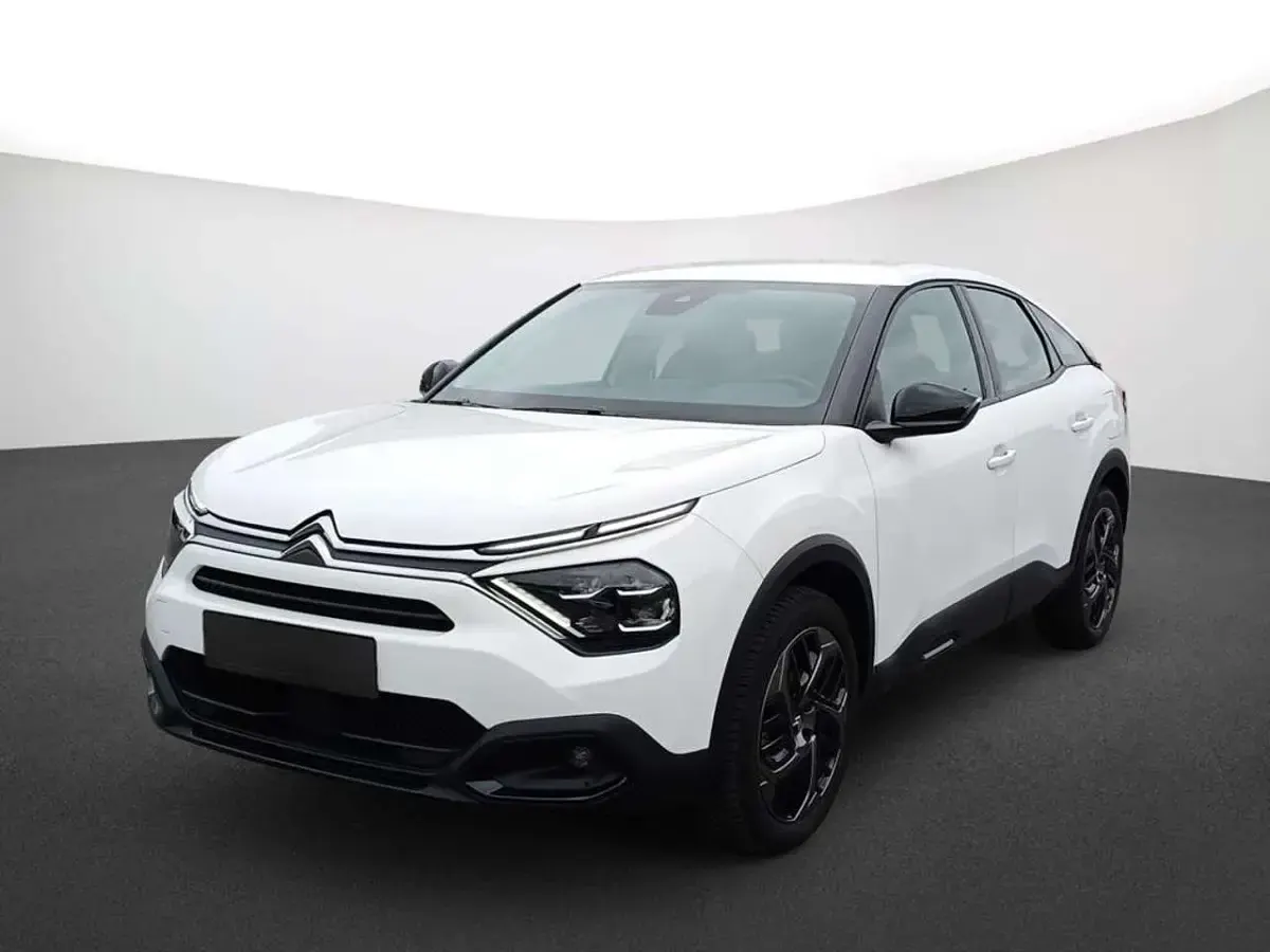 Gebraucht Citroën C4 Feel 131 PS (96 kW) 2023 Weiß Limousine