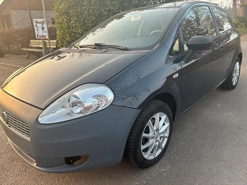 Gebraucht Fiat Punto 70 PS (51 kW) 2009 Schwarz Kleinwagen