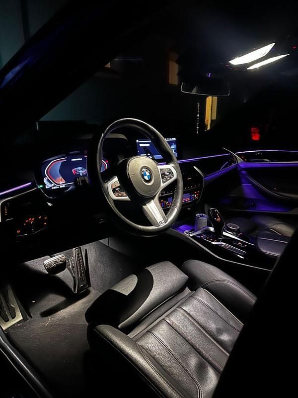 Używany BMW M550 Performance 400 KM (294 kW) 2020 Niebieski Sedan/Limuzyna