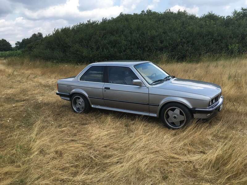 Silber Gebraucht 1987 BMW 325 Limousine | 22.000 € - Bild 1/4