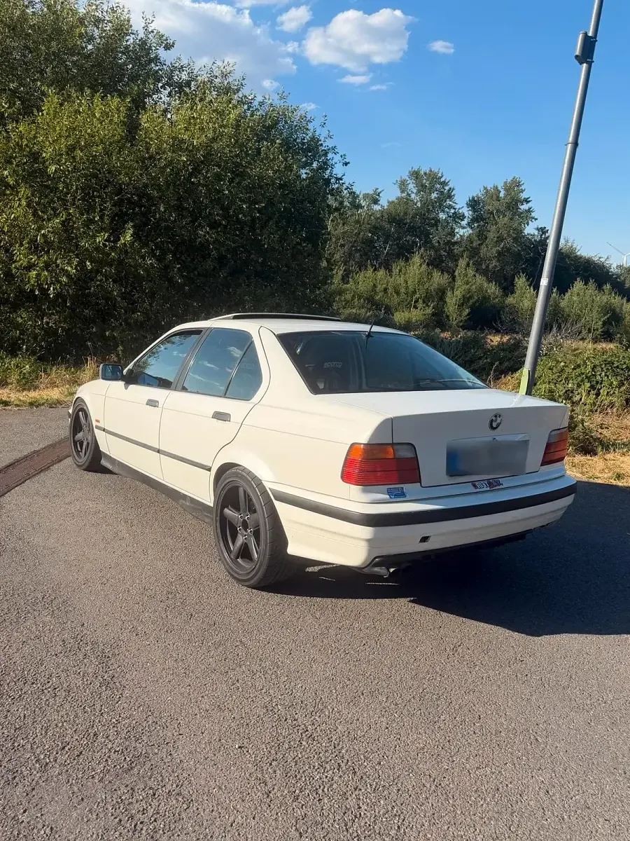 Gebraucht BMW 328 Basis 193 PS (141 kW) 1997 Weiß Limousine