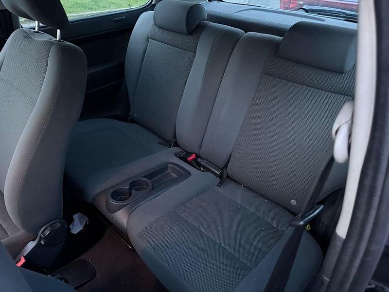 Gebraucht VW Fox Style 55 PS (40 kW) 2010 Schwarz Kleinwagen