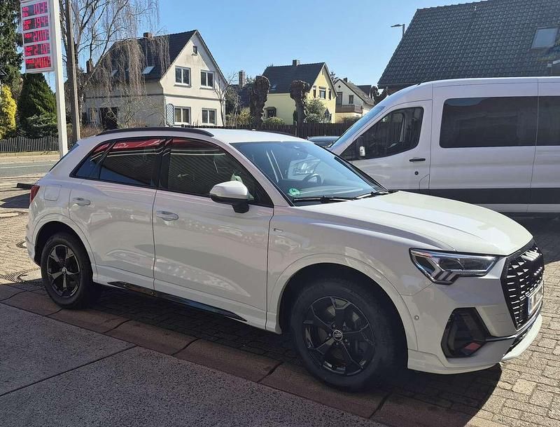 Gebraucht Audi Q3 S-Line 245 PS (180 kW) 2022 Gletscherweiß metallic SUV