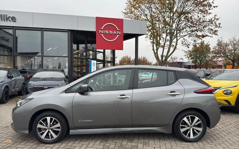 Gebraucht Nissan Leaf Acenta 110 kW (150 PS) 2020 Grau Kleinwagen