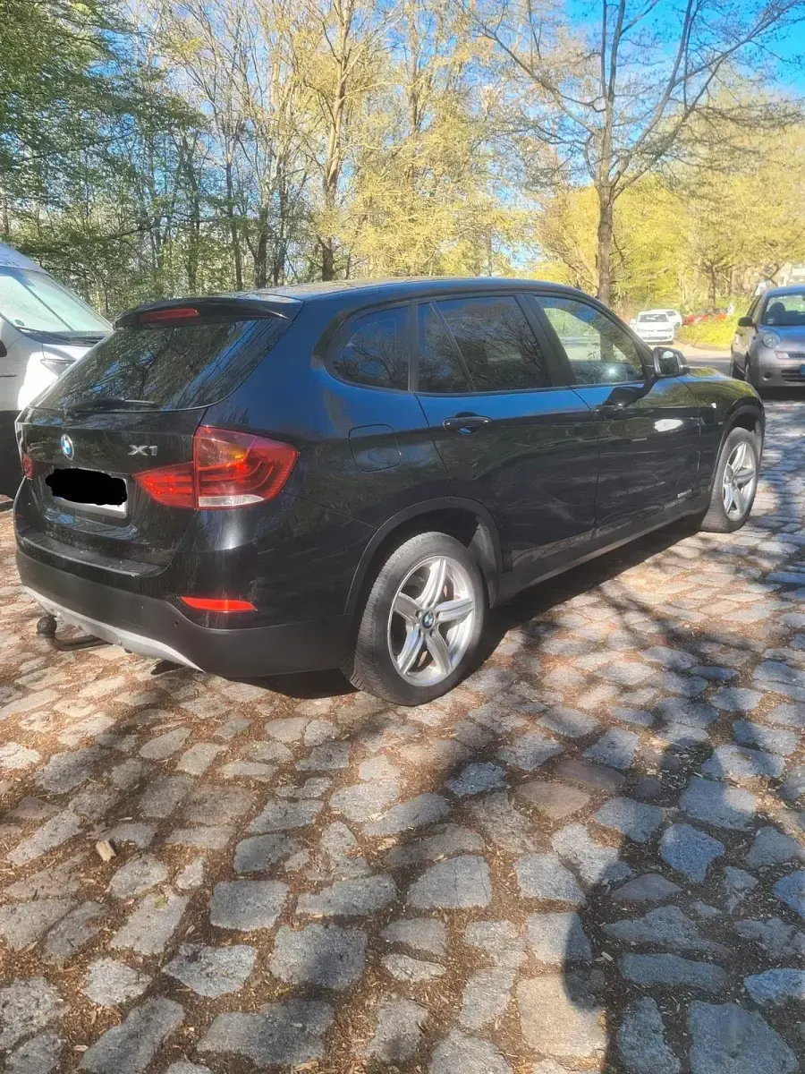 Second-hand BMW X1 150 CP (110 kW) 2012 Negru SUV