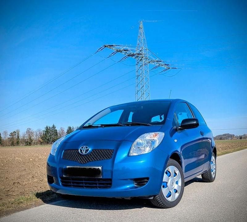 Gebraucht Toyota Yaris Cool 69 PS (50 kW) 2007 Blau Kleinwagen