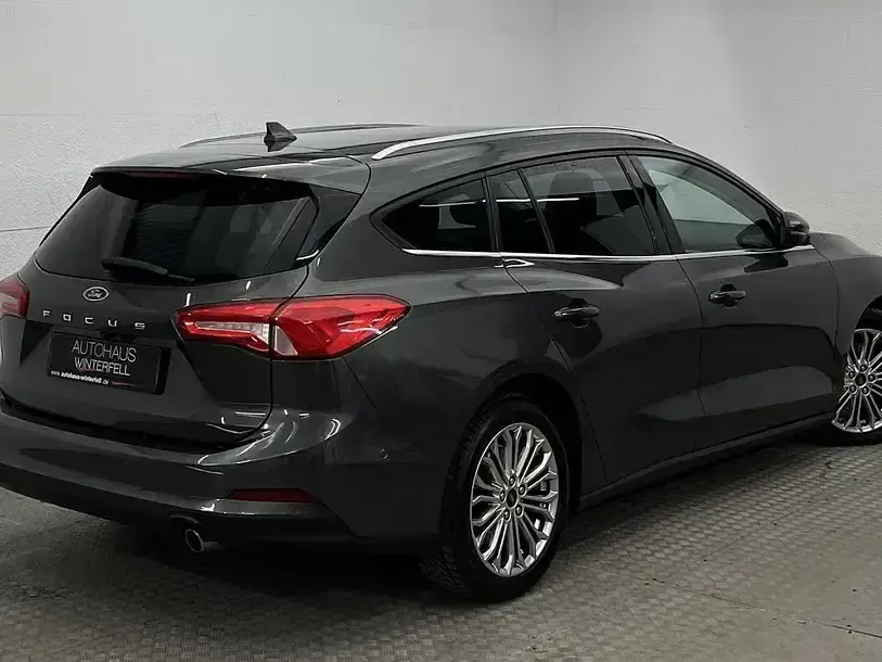 Gebraucht Ford Focus Active 190 PS (139 kW) 2019 Magneticgrau (metallic) Kombi