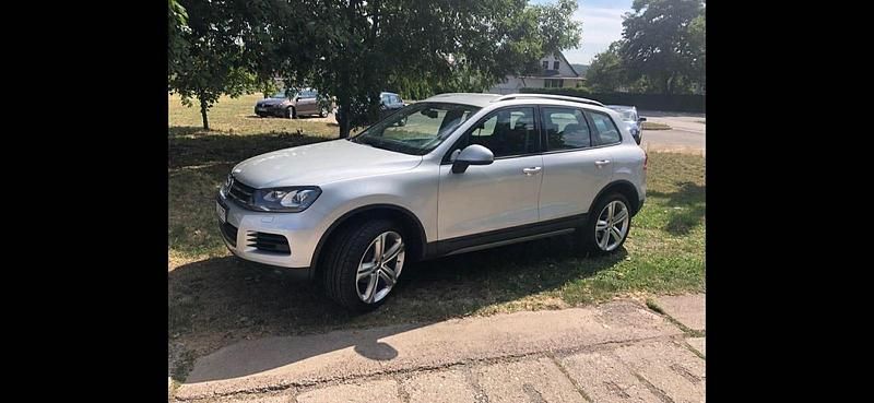 Gebraucht VW Touareg 245 PS (180 kW) 2014 Silber SUV