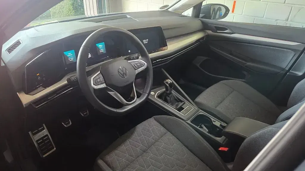 Usata VW Golf VIII Move 110 CV (80 kW) 2023 Grigio Station wagon