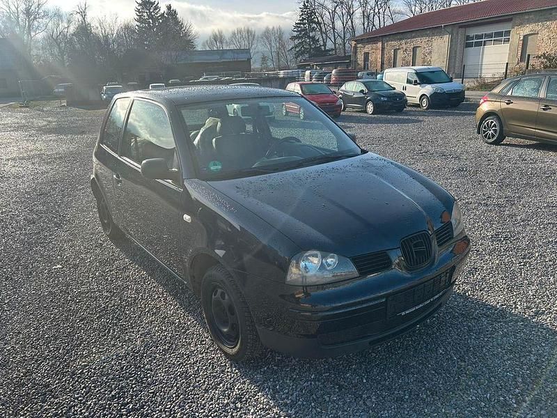 Schwarz Gebraucht 2004 Seat Arosa Kleinwagen | 1.500 € (Etwas zu teuer) - Bild 1/4