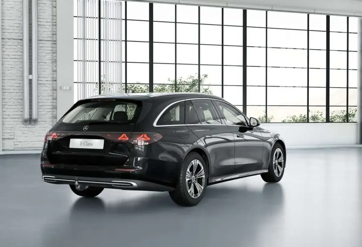 Gebraucht Mercedes E220 Avantgarde 197 PS (144 kW) 2025 Schwarz metalliclack obsidianschwarz metallic Kombi